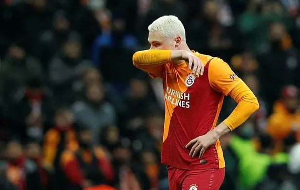 galatasarayin-uc-yildiz-oyuncusu-kerem-marcao-ve-nelsson-icin-40-milyonluk-teklif-masada-1650235703203.jpeg Galatasaray'ın üç yıldız oyuncusu Kerem, Marcao ve Nelsson için 40 milyonluk teklif masada!-3