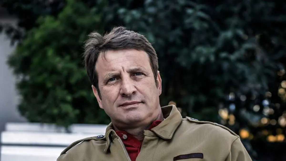 Kaya Çilingiroğlu, Hülya Avşar ve Feraye Tanyolaç ile Bayram Yemeğinde Bir Araya Geldi, Eleştirilere Yanıt Verdi