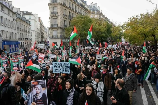 pariste-israile-silah-satisina-karsi-gosterilerinde-gozalti-biri-gazeteci-7-kisi-tutuklu-1718748080951.jpg Paris'te İsrail'e silah satışına karşı gösterilerde gözaltı! Haber özgürlüğüne kelepçe! Biri gazeteci 7 kişi...-2