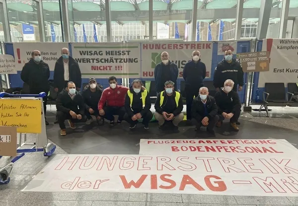 son-dakika-frankfurt-havalimaninda-kriz-isten-cikarilan-5-isci-aclik-grevine-basladi-1614337810695.jpg SON DAKİKA: Frankfurt Havalimanı'nda kriz! İşten çıkarılan 5 işçi açlık grevine başladı-3