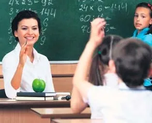 Başarısız öğretmenin memurluğu bitecek