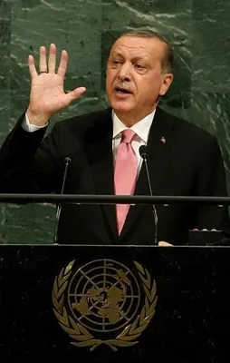 'Dünya 5'ten büyüktür' şarkı oldu