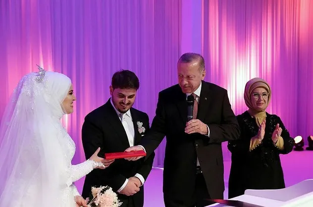 Başkan Erdoğan, Mahir Ünal'ın kızının nikah şahidi oldu