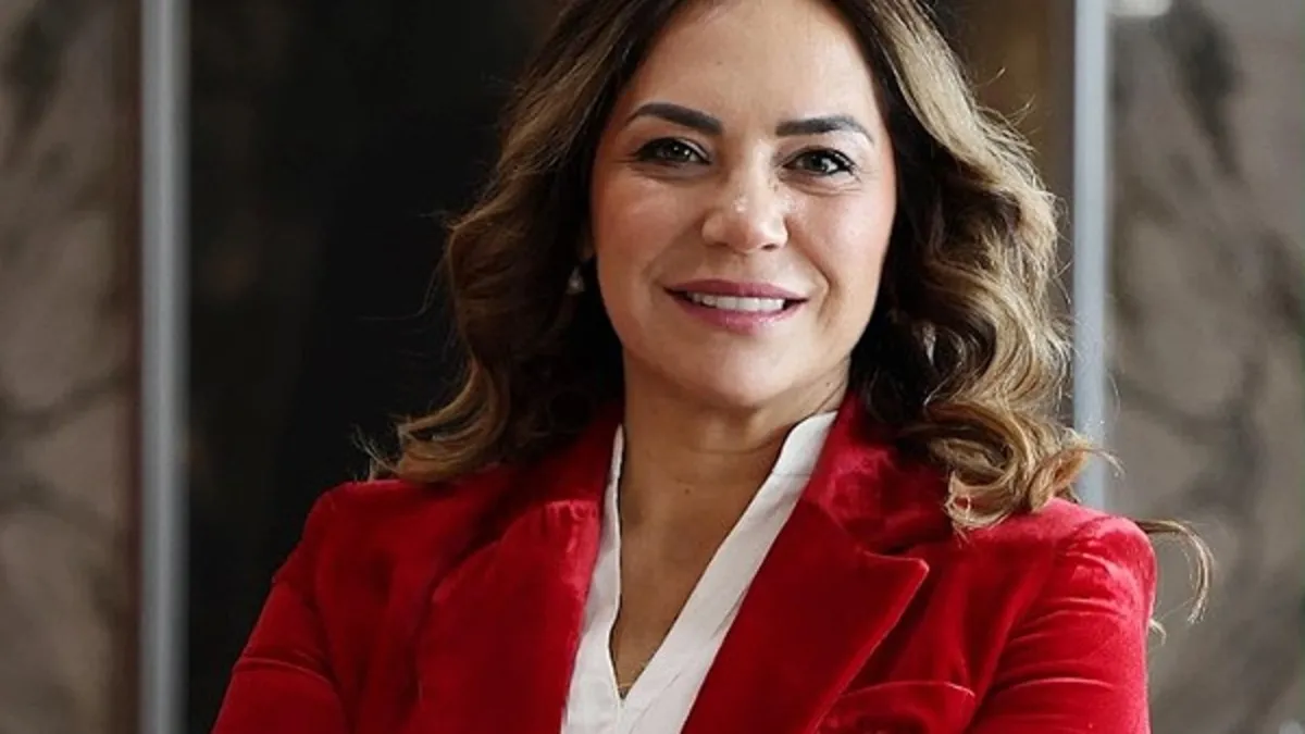 Tekirdağ Büyükşehir Belediye Başkanı Candan Yüceer CHP'den istifa ederek YENİ Parti'ye geçti