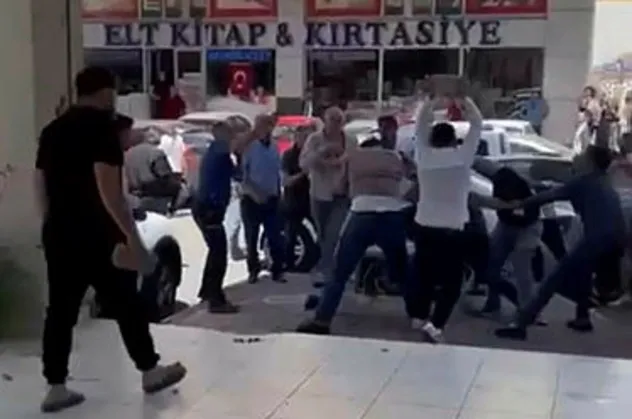 Antalya'da tapu kavgasında ortalık savaş alanına döndü! 10 yaralı, 8 gözaltı