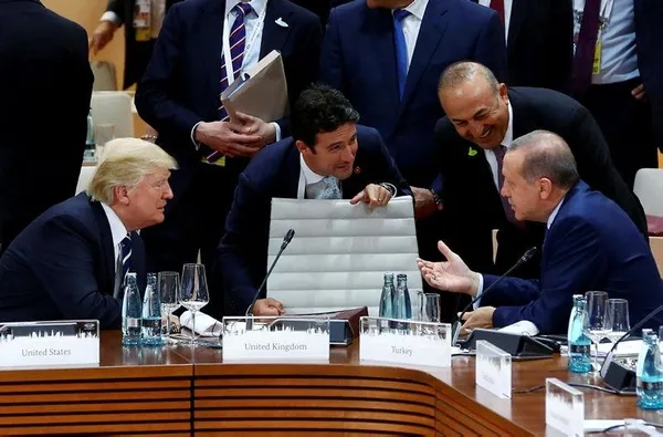Erdoğan G20'de Trump ile bir süre görüştü-1