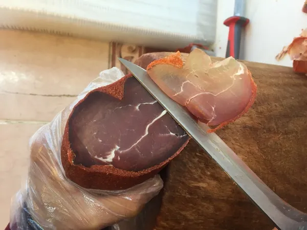 kayseri-ve-kastamonu-karsi-karsiya-gundem-pastirma-1609485956518.jpg Kayseri ve Kastamonu karşı karşıya! Gündem pastırma-11