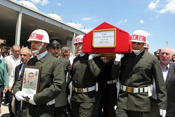 Pençe-Kilit Operasyonu şehitlerine son veda! Şehidin vasiyeti: Arkamdan ağlamayın!-4