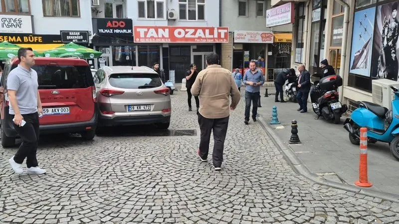 İstanbul'da peş peşe depremler (AJANSLAR)