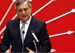 CHP'li Okay eski bakandan ne talep etti?