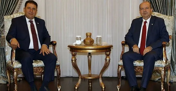 Kuzey Kıbrıs Türk Cumhuriyeti Cumhburbaşkanı Ersin Tatar, hükümet kurma görevini Ulusal Birlik Partisi Genel Başkan Vekili Ersan Saner’e verdi