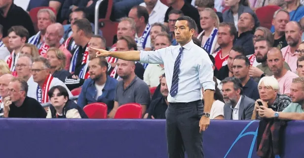 Kartal hocasına kavuşuyor! Genesio'dan olumlu yanıt alamayan Beşiktaş Hollandalı hoca ile büyük oranda anlaşma sağladı