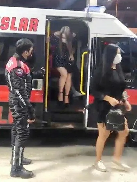 SON DAKİKA: Aydın'da izinsiz çalışan 8 yabancı uyruklu kadın yakalandı-2