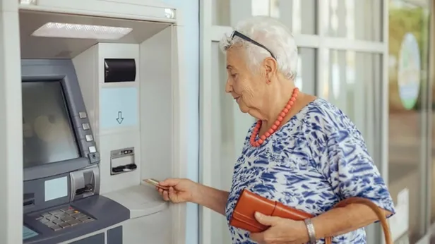 emekli-olunca-ne-kadar-maas-alirim-4a-4b-4c-emekli-maasi-hesaplama-ekrani-emekli-maasi-ve-yasi-sorgulama-nasil-1666107028526.jpeg Emekli maaşı ve yaşı sorgulama nasıl yapılır? Emekli olunca ne kadar maaş alırım? 4A, 4B, 4C EMEKLİ MAAŞI HESAPLAMA EKRANI-2