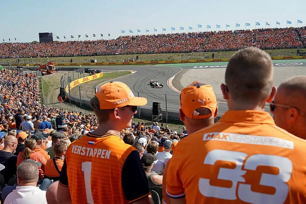 f1-hollanda-gp-yaris-canli-izle-formula-1-hollanda-sifresiz-izle-hangi-kanalda-yayinlaniyor-f1-nereden-izlenir-1662282864232.jpg F1 Hollanda GP yarış CANLI İZLE! Formula 1 Hollanda şifresiz izle, hangi kanalda yayınlanıyor? F1 nereden izlenir?-2