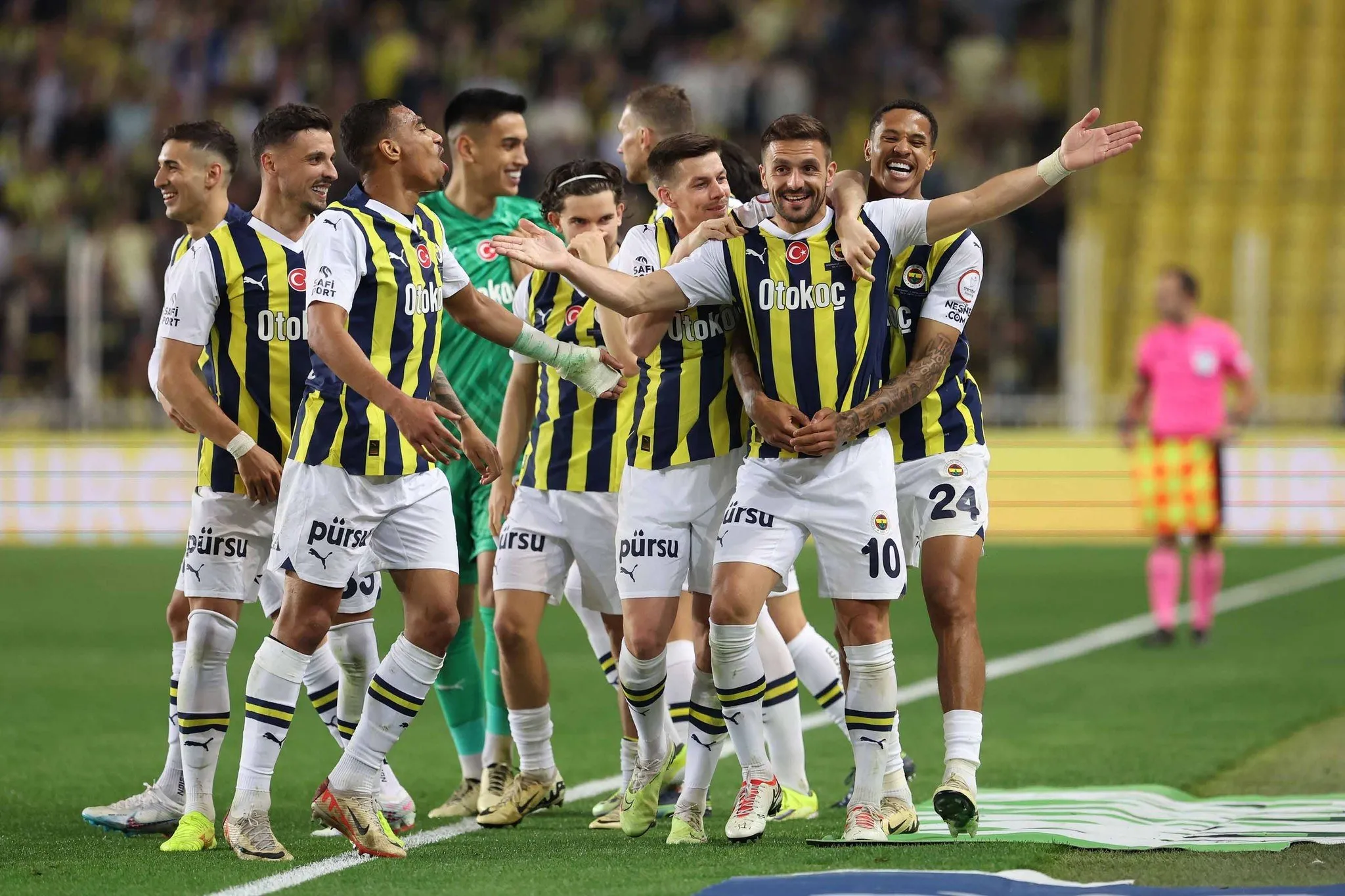 Fenerbahçe'de 11 sürprizi! İsmail Kartal'dan Olympiakos maçı için flaş tercih - 2