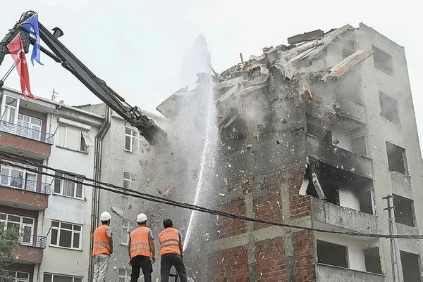 bakan-ozhaseki-istanbul-yasasi-icin-tarih-verdi-1693339163696.jpeg Olası Marmara depremi için büyük hazırlık! Bakan Özhaseki İstanbul Yasası için tarih verdi-4