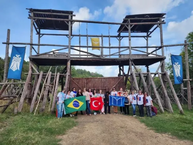 bi-dunya-sevgi-brezilyalilar-kurulus-osmanla-birlikte-turk-kulturu-ve-osmanliya-hayran-oldu-1665869861103.jpg