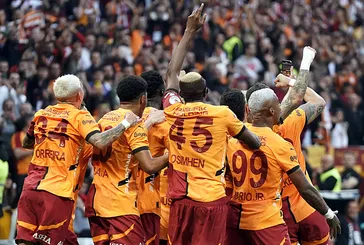 Galatasaray’ın yıldızına dev teklif!