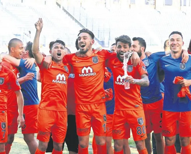 Başakşehir sert kayaya çarptı