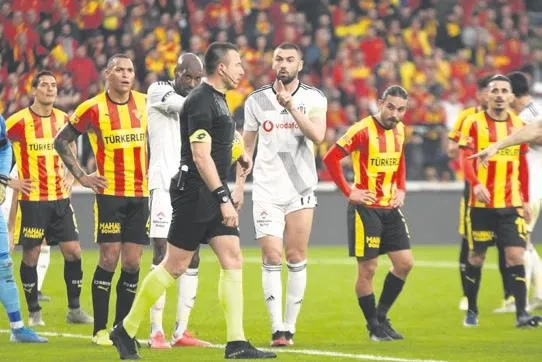 TFF Başkanı Özdemir ertelenen maçın gerekçesini açıkladı: Stada ambulans bile yollayamazdık nasıl oynatacaktık-3