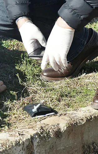 Antalya'da tüyleri diken diken eden olay! Çocuk parkında bulundu