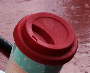 ABD’de kahve alan kadına islamofobik saldırı