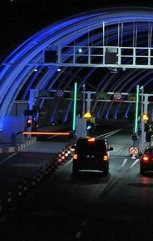 Son dakika: Avrasya Tüneli trafiğe açıldı