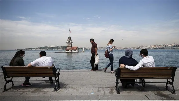 SON DAKİKA: Tam kapanma öncesi İstanbul'da trafik yoğunluğu geceden başladı!-7