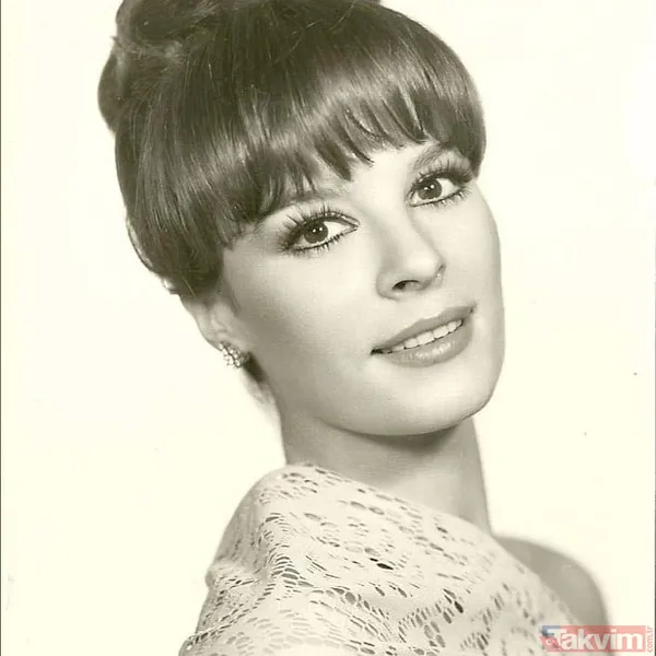 Yarım asrı devirdiler! Beyoğlu Güzeli’nin Alev’i Hülya Koçyiğit 56 yıllık eşiyle bakın nasıl tanışmış! Meğer Büyükada'da görüp aşık olmuş... - 5