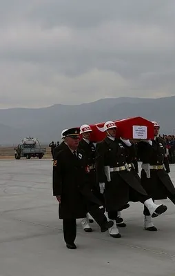 Şehitlere buruk veda