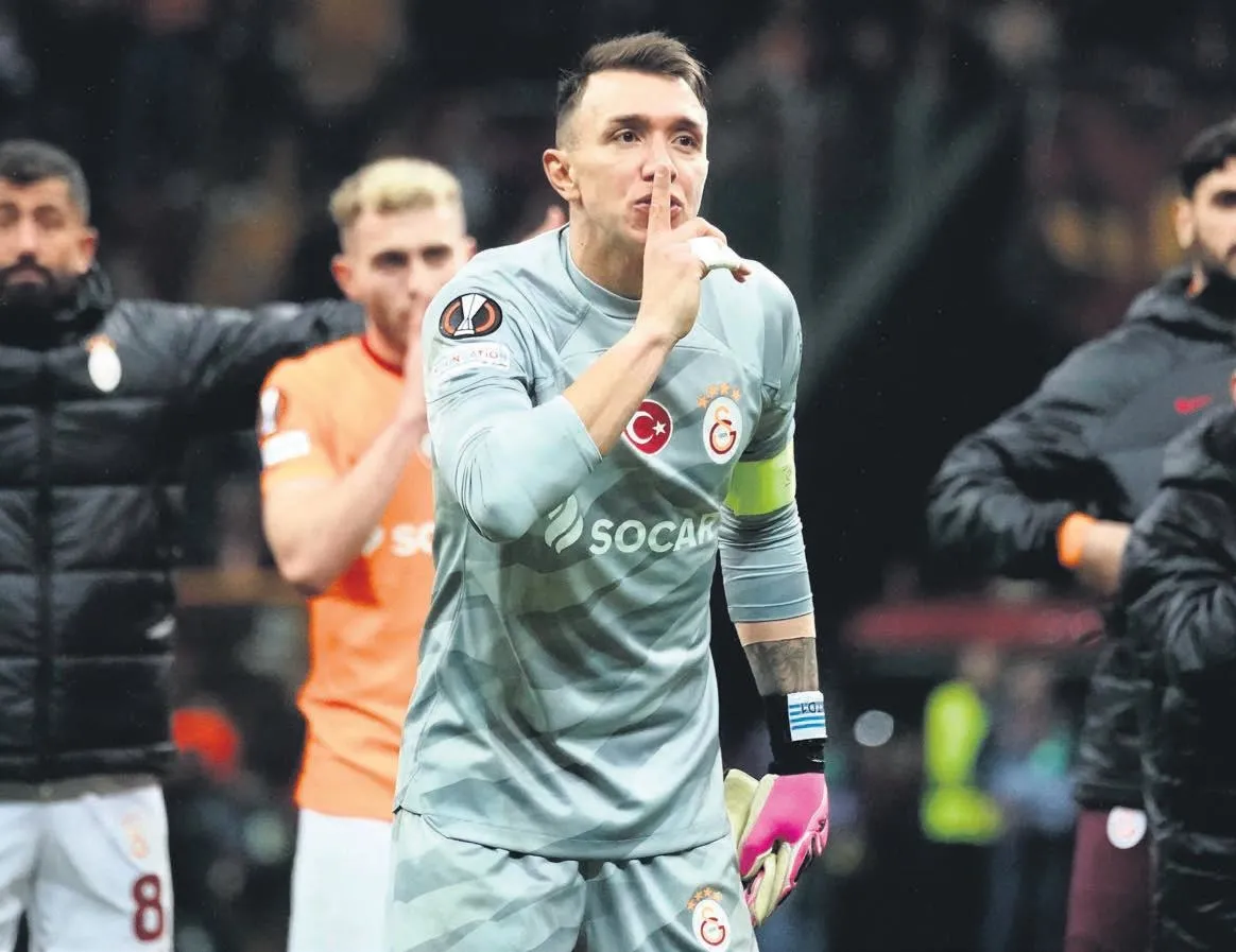 Nando Fener’i bekliyor!