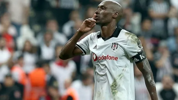 ozel-haber-i-besiktasli-atiba-hutchinson-futbolu-birakacak-mi-hedef-katar-1644314997134.jpg