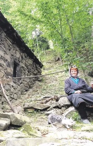 Trabzon'da Robinson Nine olarak bilinen 88 yaşındaki Fadime Kayacı'nın belgeseli 8 uluslararası ödül kazandı