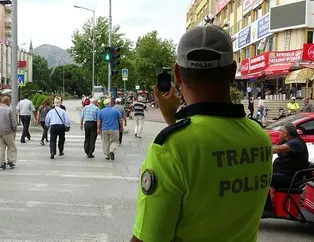 Kamerayla kayıt altına alarak tek tek ceza yazdılar