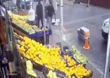 Sultangazi'de telefon hırsızlığı kamerada