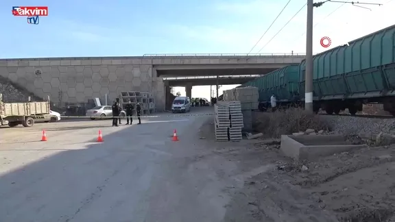 Malatya'da yük treni gence çarptı: 1 ölü
