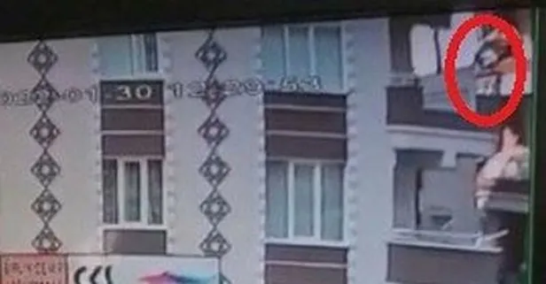 Tadilat yaparken balkondan düştü! O anlar kamerada