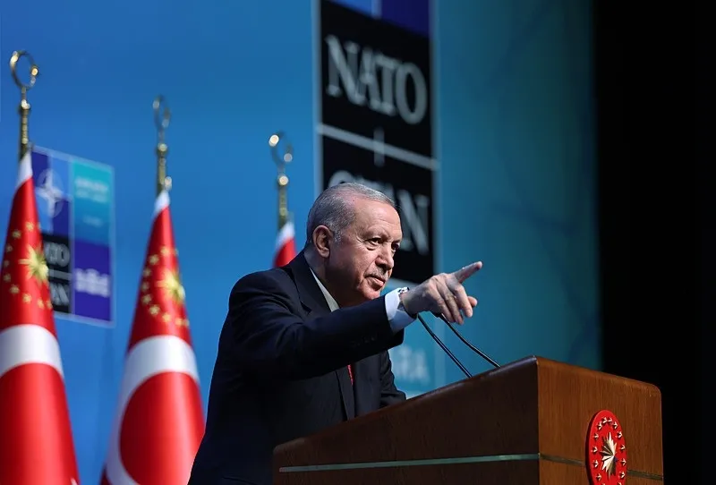 kulliyeden-dunyaya-f-35-mesaji-baskan-erdogan-bizi-izlemeye-devam-edin-1783534900622.jpeg Külliye'den dünyaya F-35 mesajı! Başkan Erdoğan: Bizi izlemeye devam edin-6