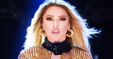 Hadisenin Instagram paylaşımı yine olay yarattı: Bu kadın ne yapıyor böyle?