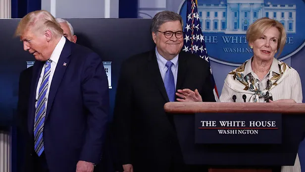 Dünya Trump'ın bu hareketini konuşuyor! Biraz ateşim var deyince...-1