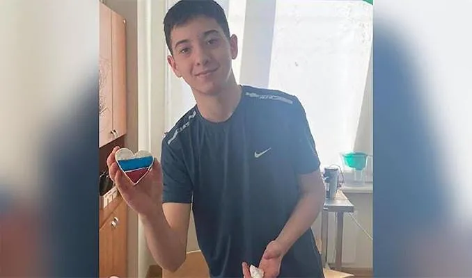 teror-saldirisinda-100den-fazla-kisiyi-kurtarmisti-rusya-15-yasindaki-musluman-genc-islam-halilovu-konusuyor-l-1711377127511.jpeg Terör saldırısında 100'den fazla kişiyi kurtarmıştı! Rusya 15 yaşındaki Müslüman genç İslam Halilov'u konuşuyor: Liyakat madalyası verilecek-2