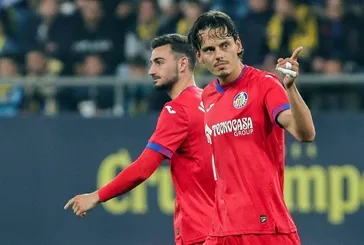 Enes Ünal şova devam ediyor!