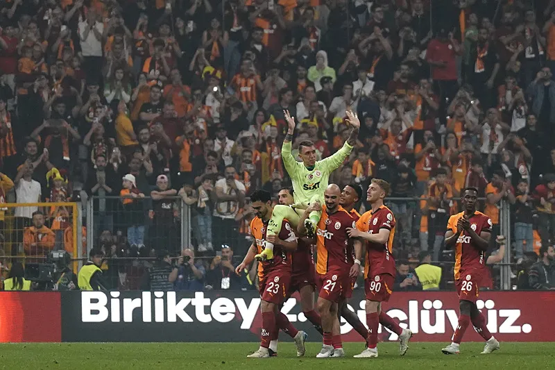 Jose Mourinho'nun gözdesi Galatasaray'a! Transferde ilk temas kuruldu - 3