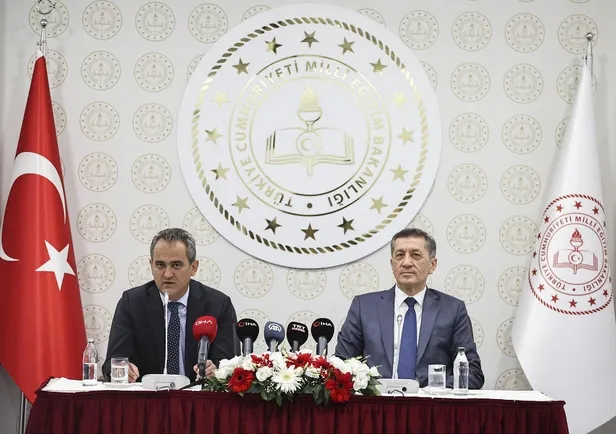 Son dakika: Yeni Milli Eğitim Bakanı Mahmut Özer'den yüz yüze eğitim açıklaması: Vakaların sıfırlanmasını bekleyemeyiz-3