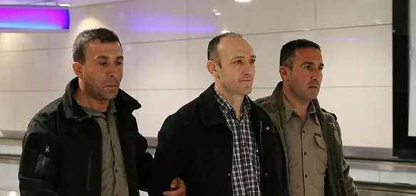 Cumhurbaşkanı Erdoğan'ın başbakanlığı döneminde çalışma ofisine dinleme cihazı konulmasıyla ilgili Romanya'da yakalanan ve iade edilmelerine karar verilen eski emniyet müdürü Sedat Zavar ve eski polis memuru İlker Usta İstanbul'a getirildi