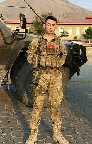 Kahreden olay! Şehit Astsubay Batuhan Şimşek'in babası, oğluna sürpriz yapacakken şehadet haberini aldı