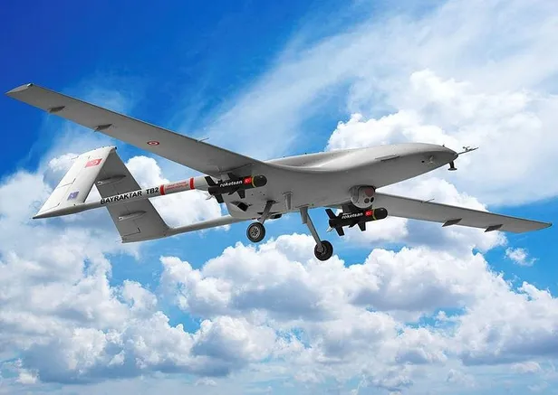 fransiz-le-figaro-basariyi-gordu-turkiye-sadece-15-yilda-baslica-siha-ureticilerinden-oldu-1625861211767.jpeg Fransız Le Figaro başarıyı gördü: Türkiye sadece 15 yılda başlıca SİHA üreticilerinden oldu-3