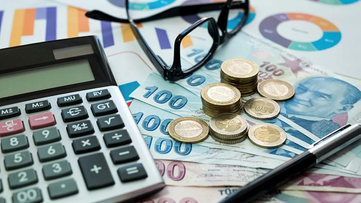 Emeklilerin beklediği haber geldi! Bayram ikramiyesi ne zaman yatacak? Takvim belli oldu! SSK ve Bağ-kur emeklisi...