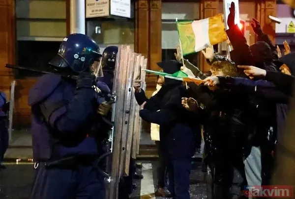 İrlanda’da bıçaklı saldırı: 3’ü çocuk 5 yaralı! Öfkeli halk sokağa indi | Araçları ateşe verdiler: Ortalık savaş alanına döndü - 7